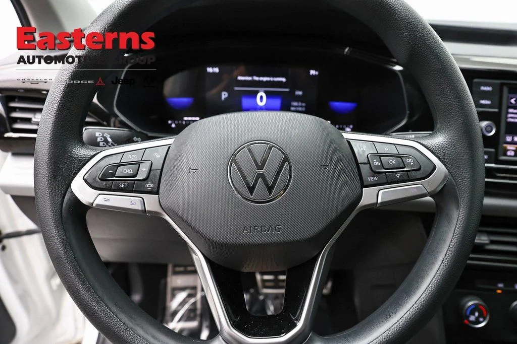 Used 2022 White Volkswagen 1.5T S image 12