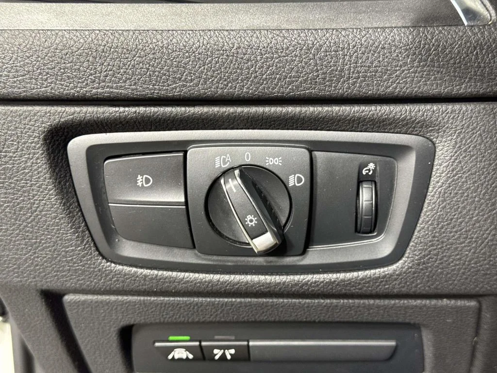 Used 2019 White BMW 230i xDrive image 19