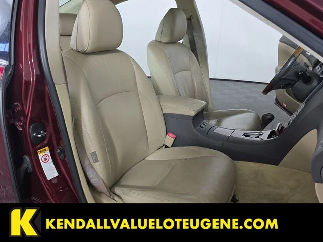 Used 2007 Red Lexus 350 image 29