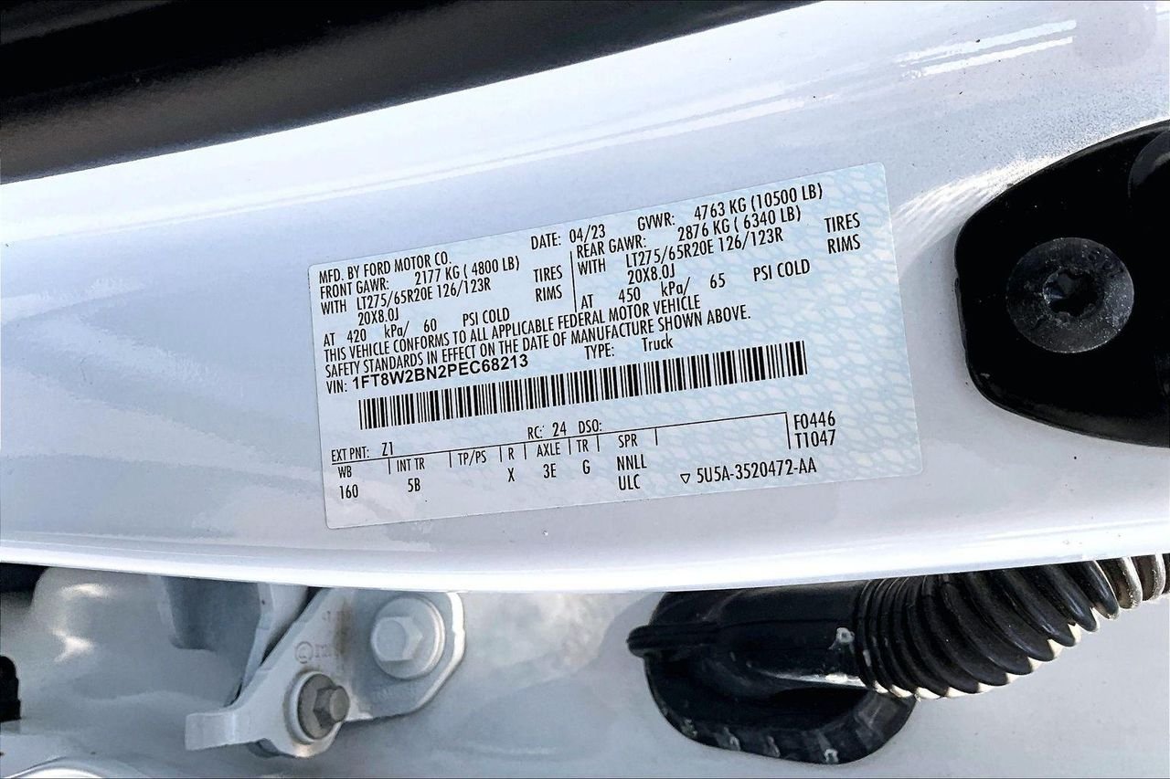 Used 2023 Oxford White Ford LARIAT image 3