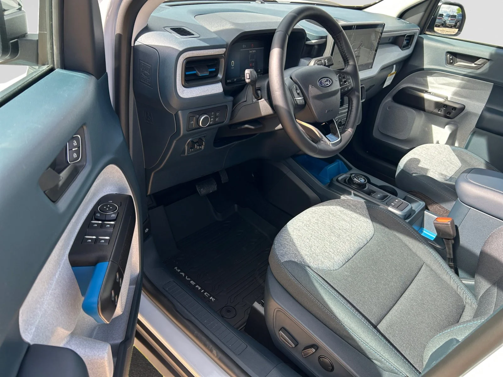 New 2026 Space White Metallic Ford XLT image 12