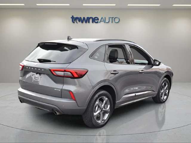Certified Used 2023 Gray Ford ST-Line image 7