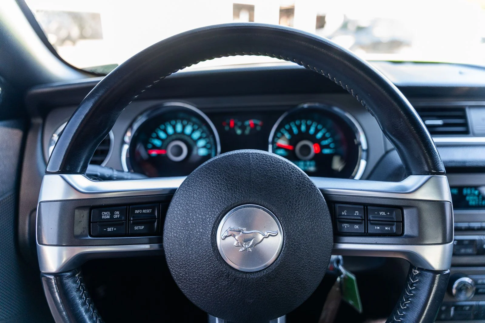 Used 2014 Green Ford GT image 26