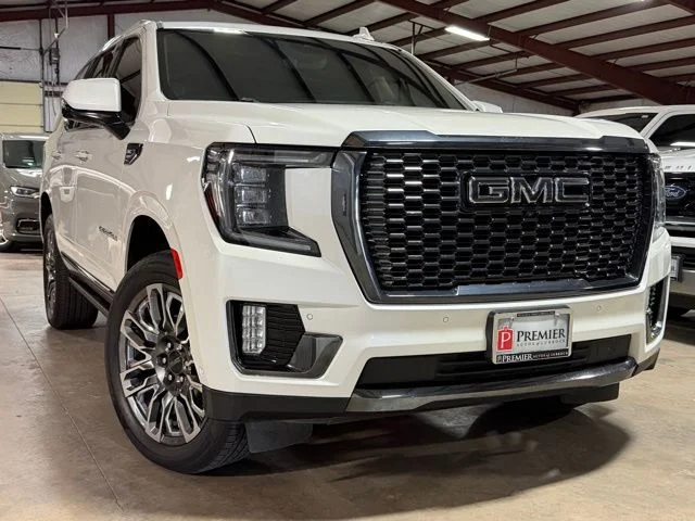 2023 GMC Yukon Denali Ultimate's photo