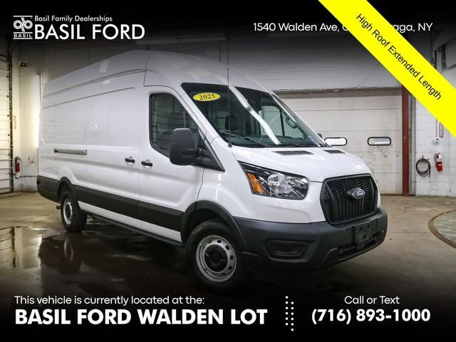 Used 2025  Ford Base image 1
