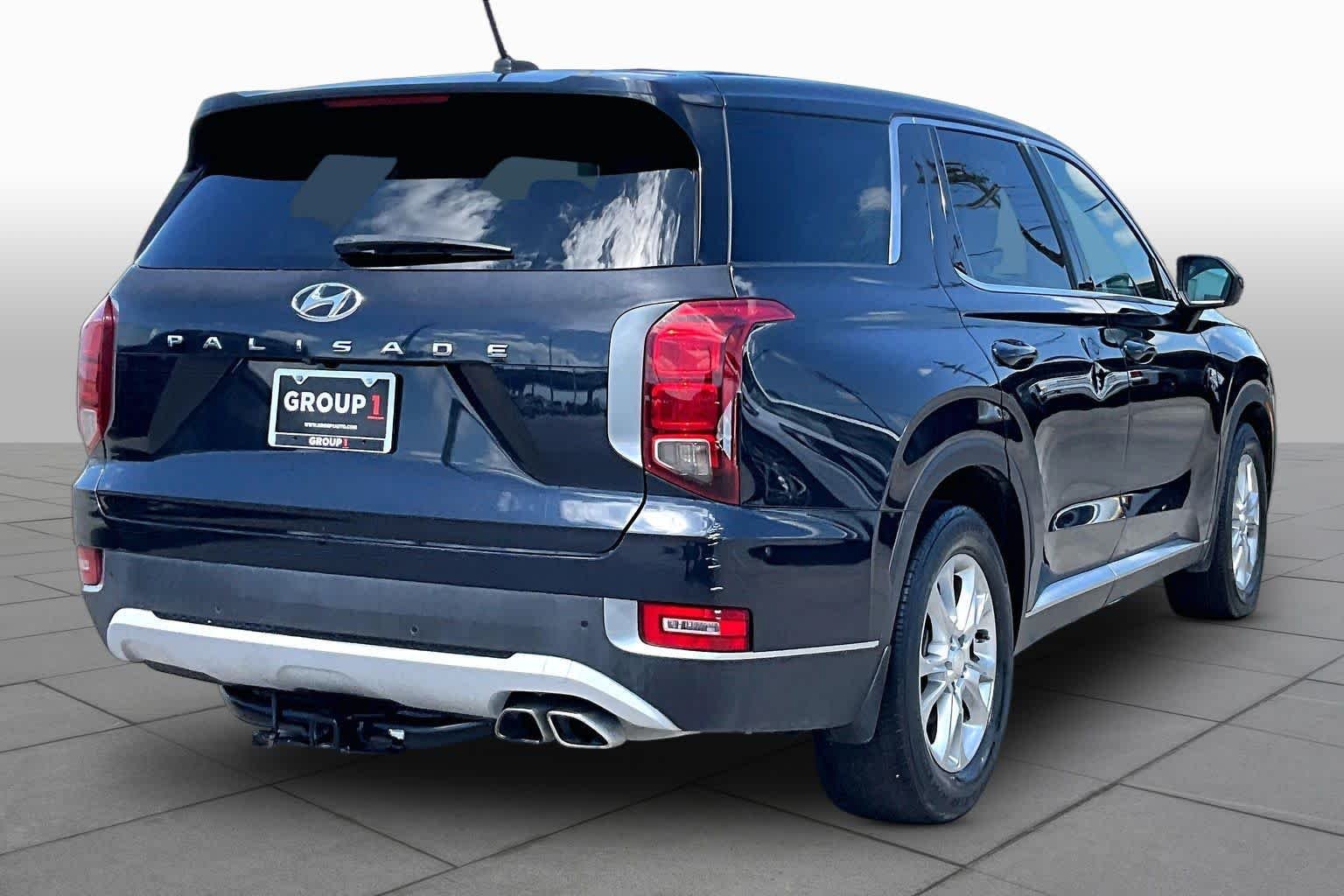 Used 2021 Moonlight Cloud Hyundai SE image 13