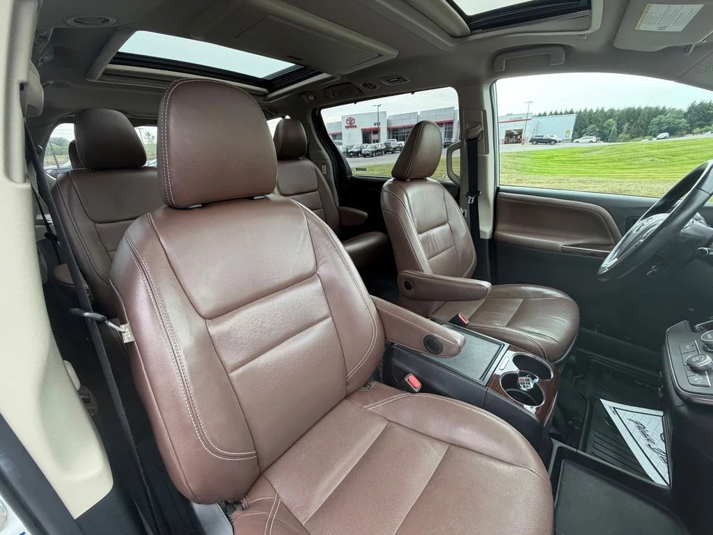 Used 2019 White Toyota Limited Premium image 38
