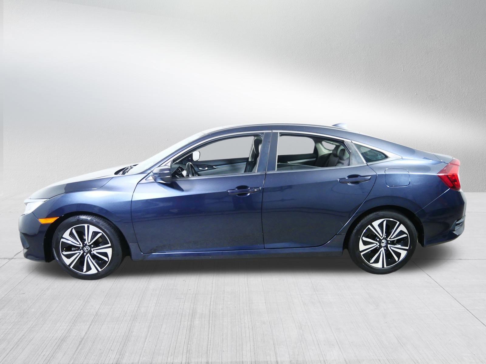 2017 Honda Civic EX-L photo 4