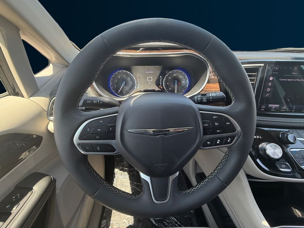 Used 2024 Black Chrysler Limited image 13