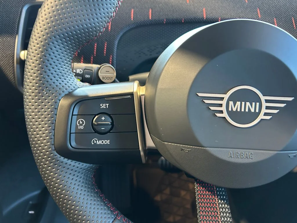 New 2026 Legend Grey Metallic MINI Iconic image 19