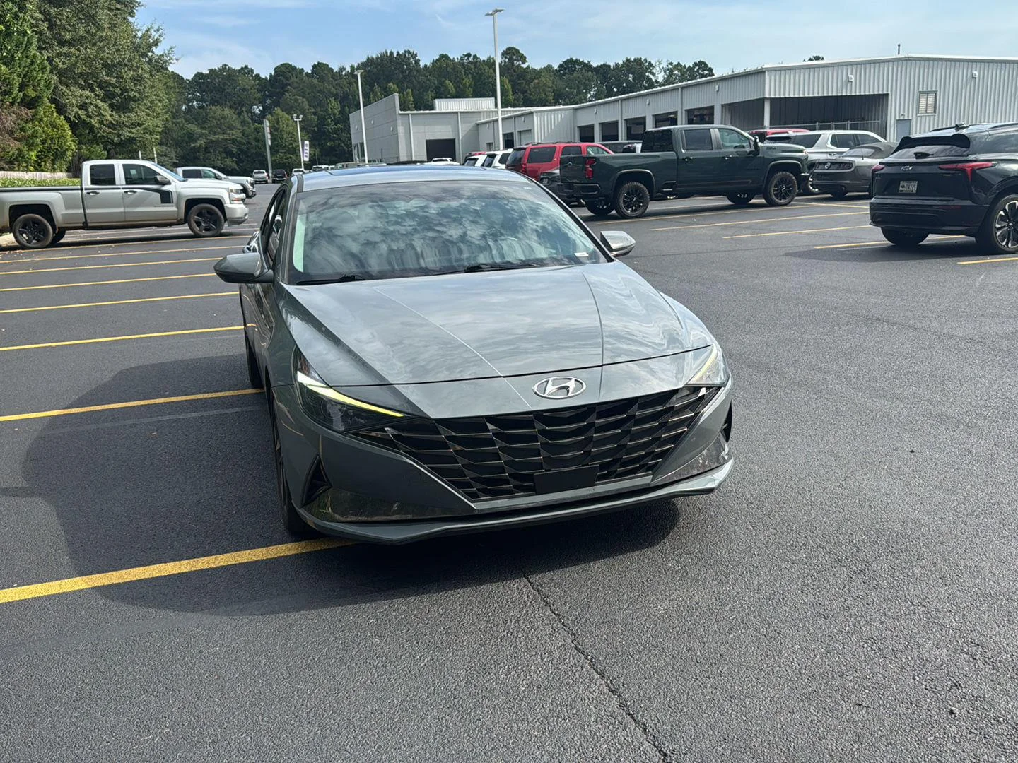 Used 2022 Electric Shadow Hyundai SEL image 3