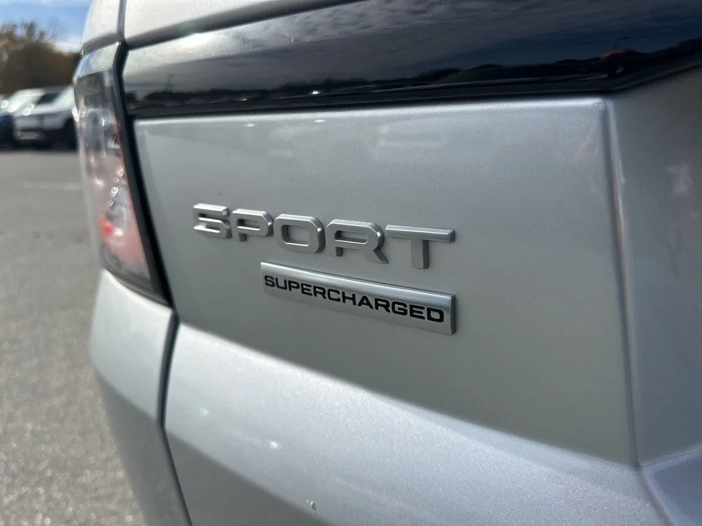 Used 2018 Silver Land Rover Supercharged image 33