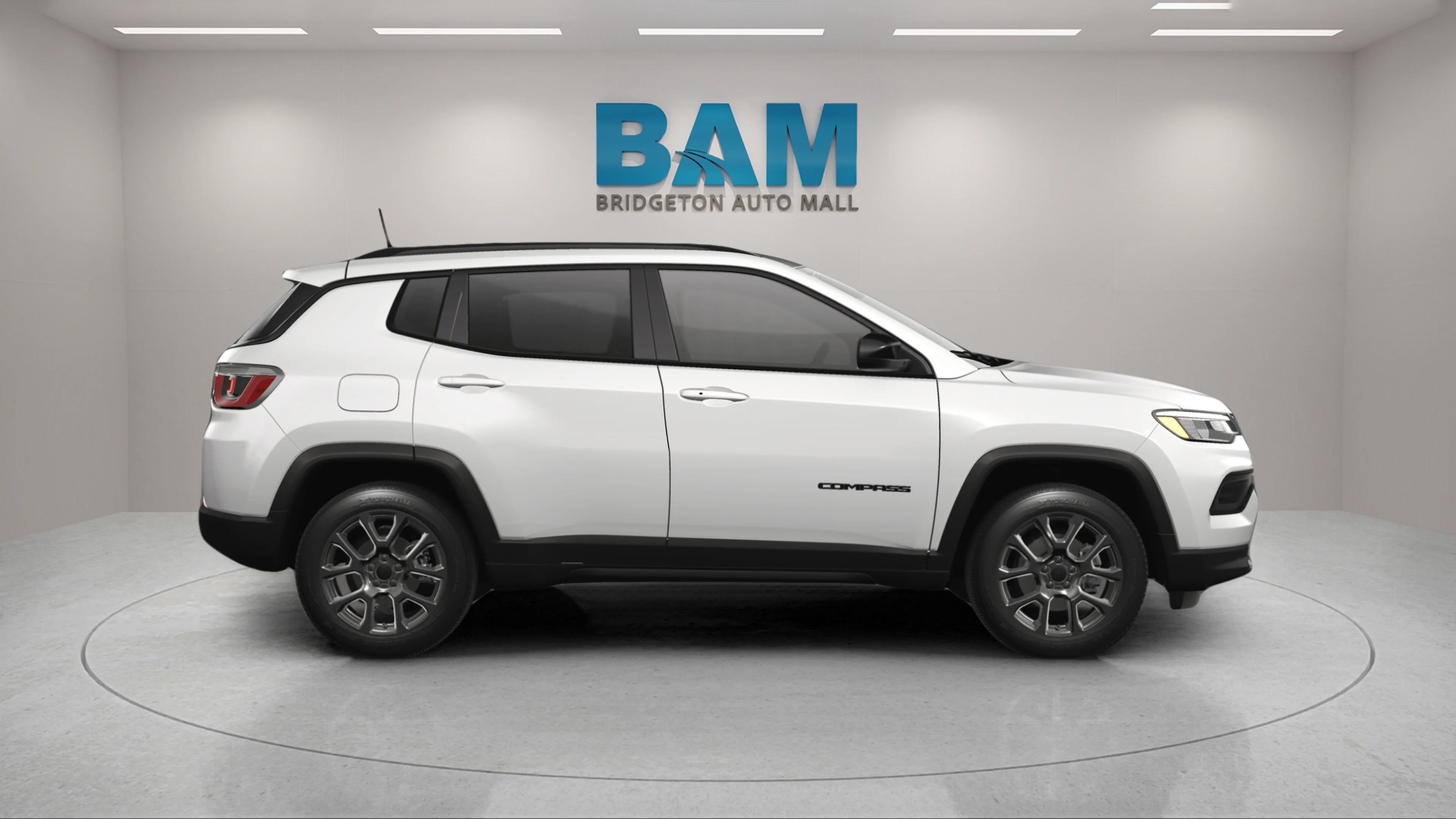 New 2026 Bright White Clearcoat Jeep Latitude Altitude image 3