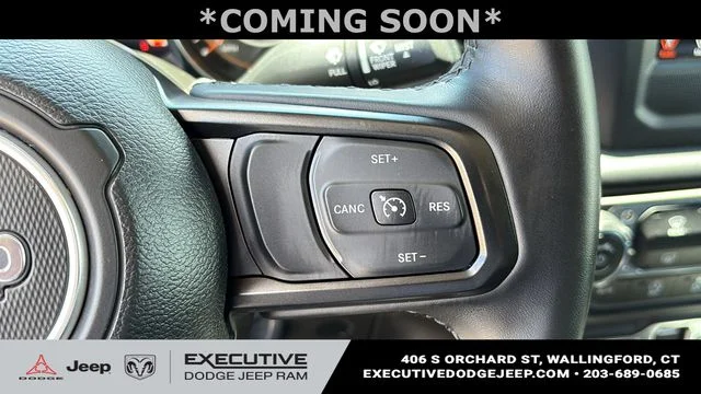 Used 2022 Black Jeep Sport image 12