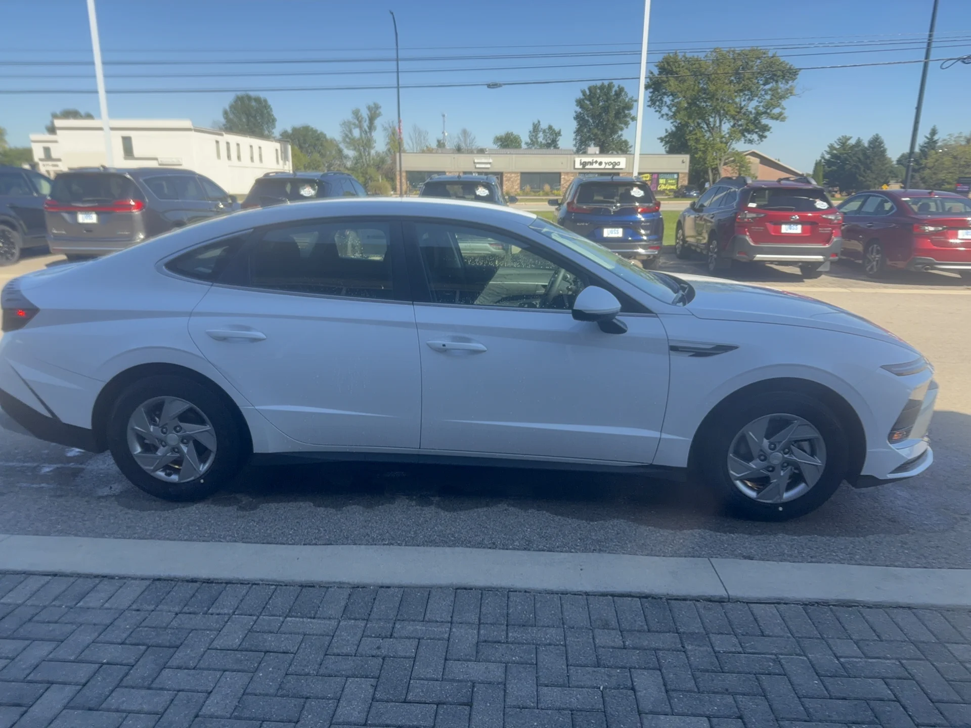New 2026 Serenity White Pearl Hyundai SE image 2