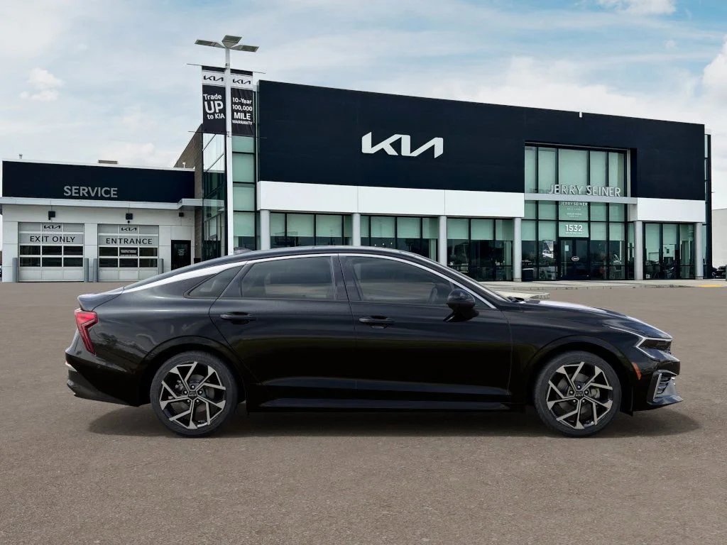 2025 Kia K5 EX - Photo 7