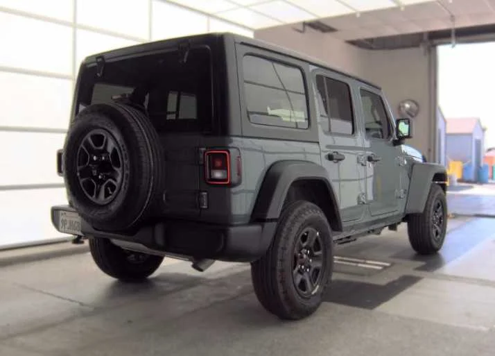 Used 2024 Anvil Clear Coat Jeep Sport image 5