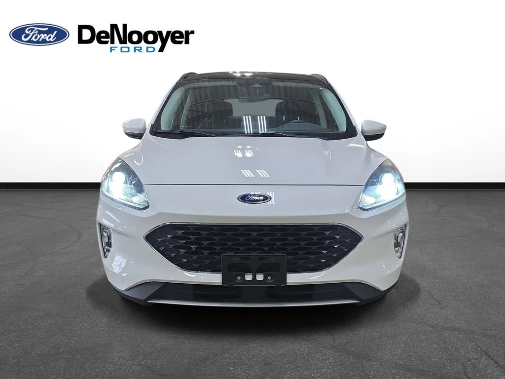 Used 2021 Ford Escape SEL with VIN 1FMCU9H95MUB32920 for sale in Vicksburg, MI