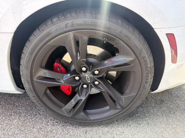Used 2020 White Chevrolet SS image 10