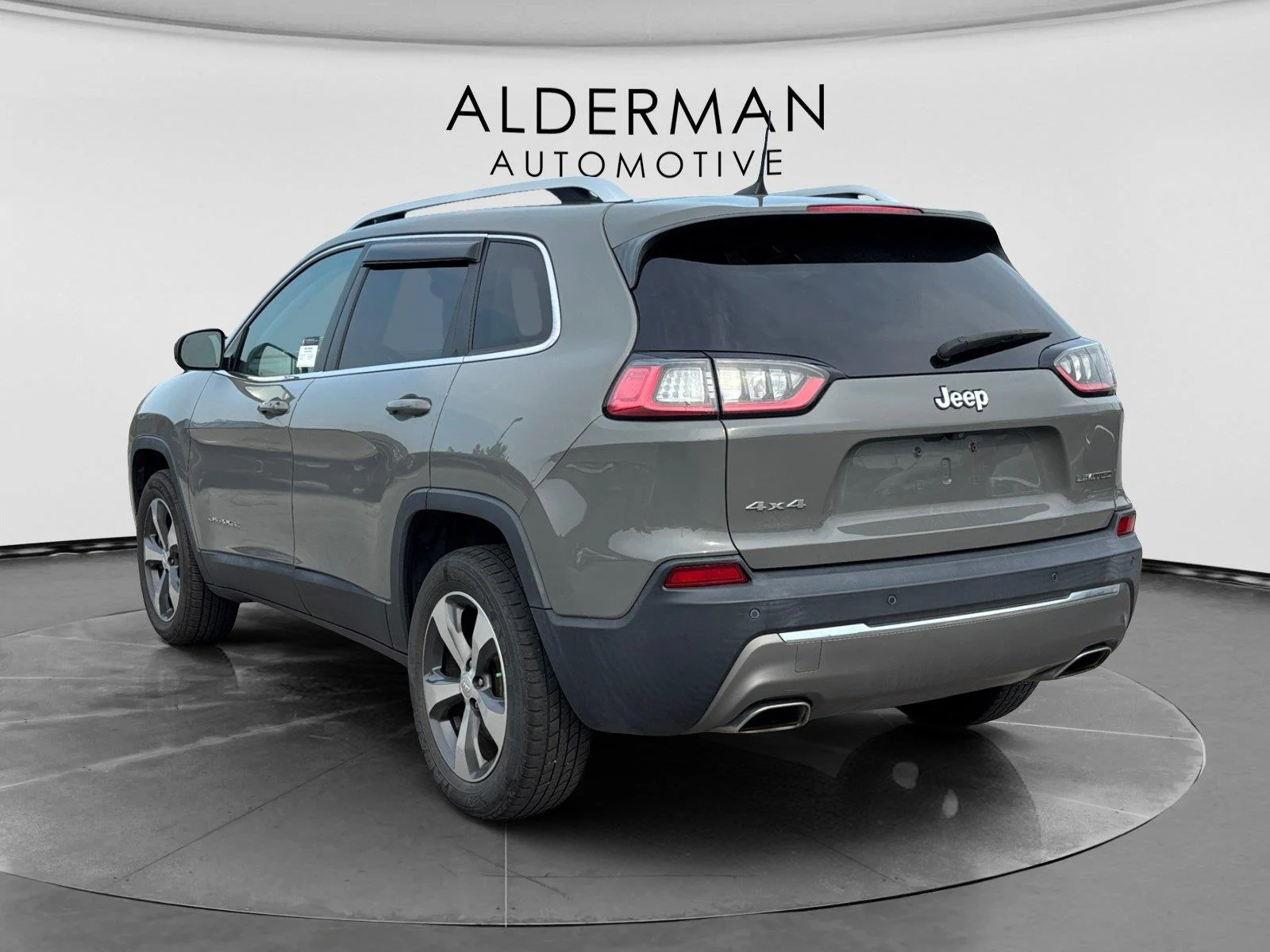 Used 2019 Sting-Gray Clearcoat Jeep Limited image 3