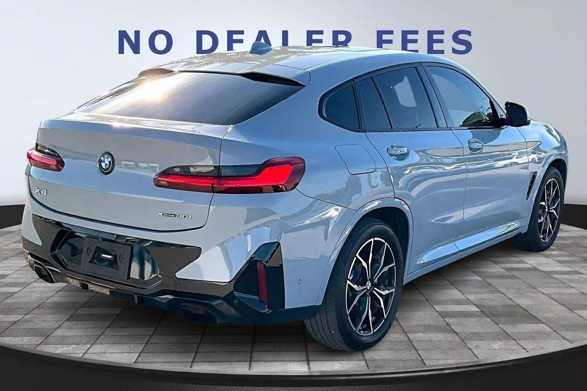 Used 2023 Gray BMW xDrive30i image 6
