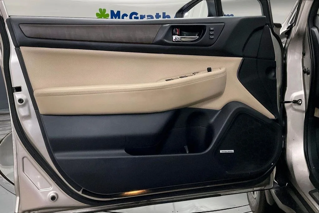 Used 2017 Gray Subaru 2.5i image 27
