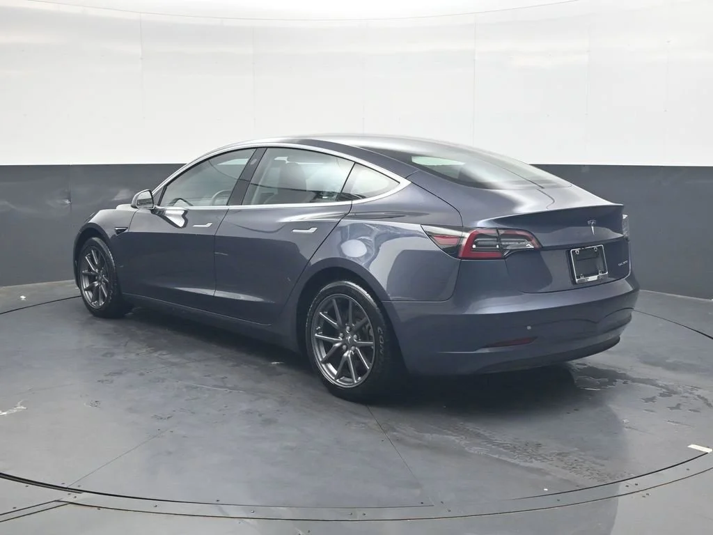 Used 2020 Midnight Silver Metallic Tesla Long Range image 6