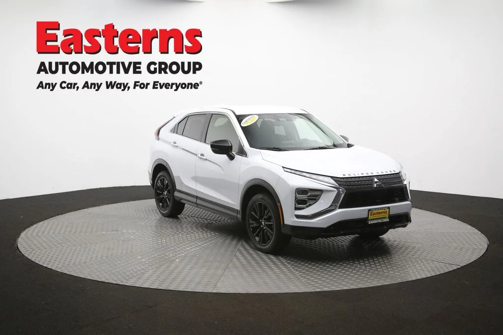 Used 2024 White Mitsubishi LE image 48