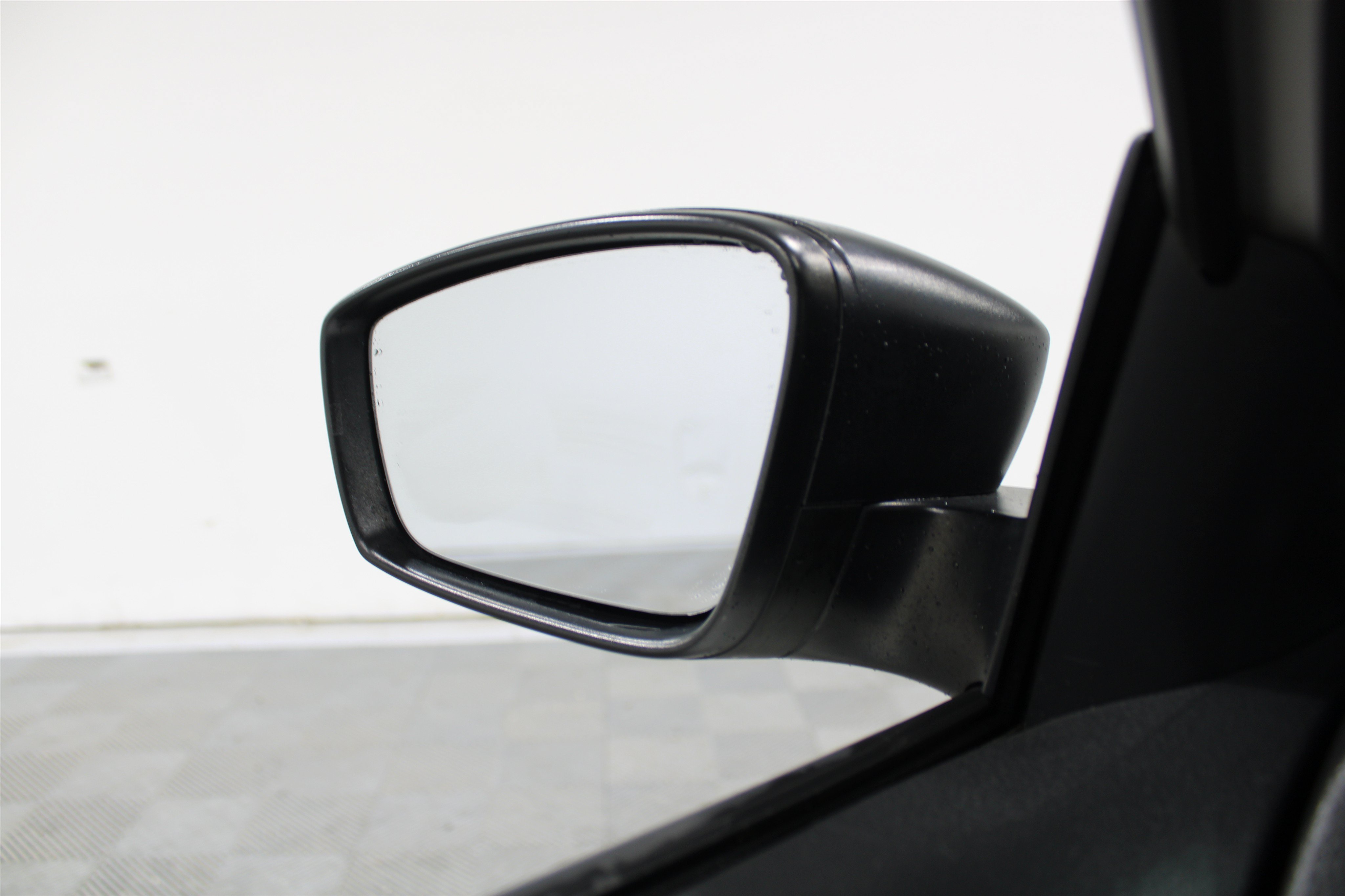 Used 2012 Candy White Volkswagen S image 12