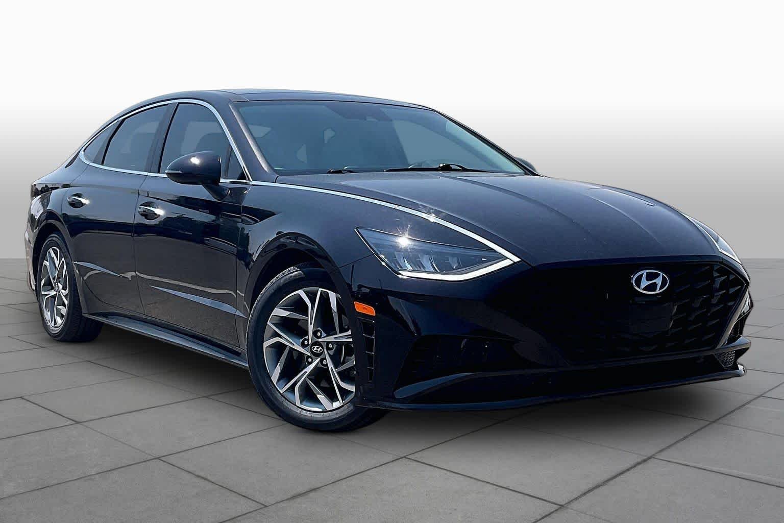 Used 2023 Carbon Blue Hyundai SEL image 3