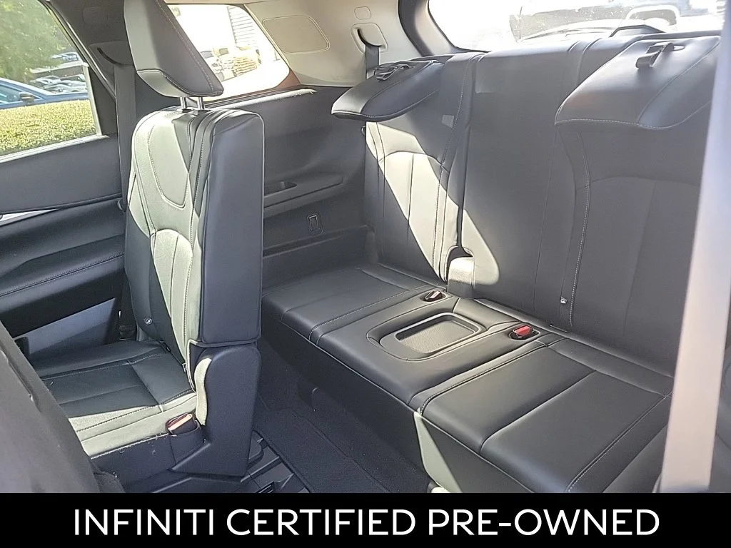 Certified Used 2023 Mineral Black INFINITI LUXE image 7