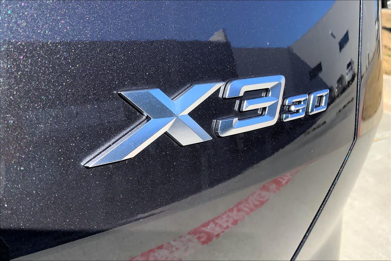 Used 2026 Dark Graphite Metallic BMW 30 xDrive image 15