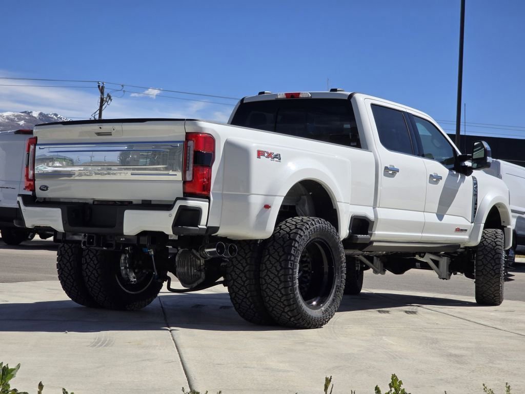 New 2026 Star White Metallic Tri-Coat Ford F-450® Platinum® image 29