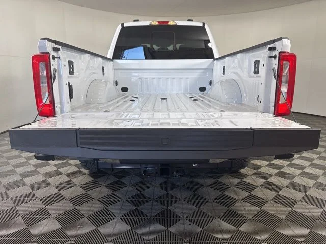 New 2026 Oxford White Ford XL image 20