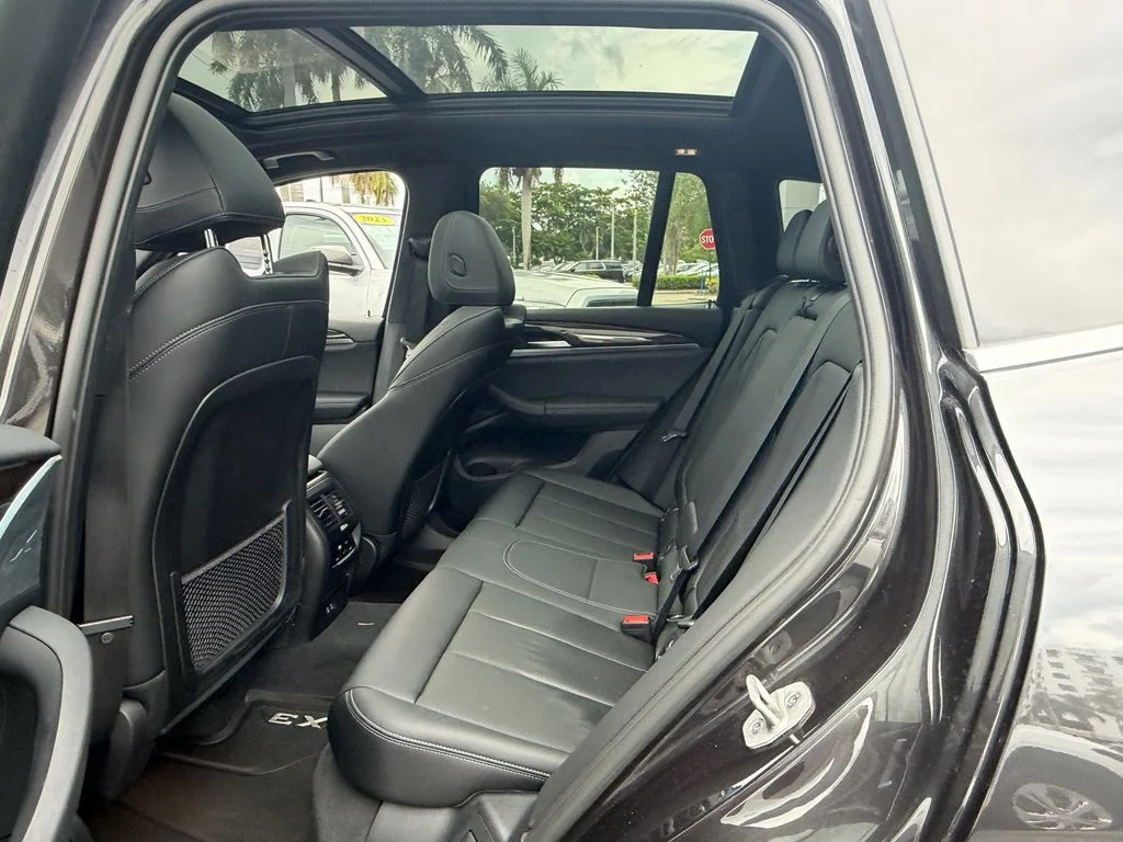 Used 2024 Gray BMW sDrive30i image 11