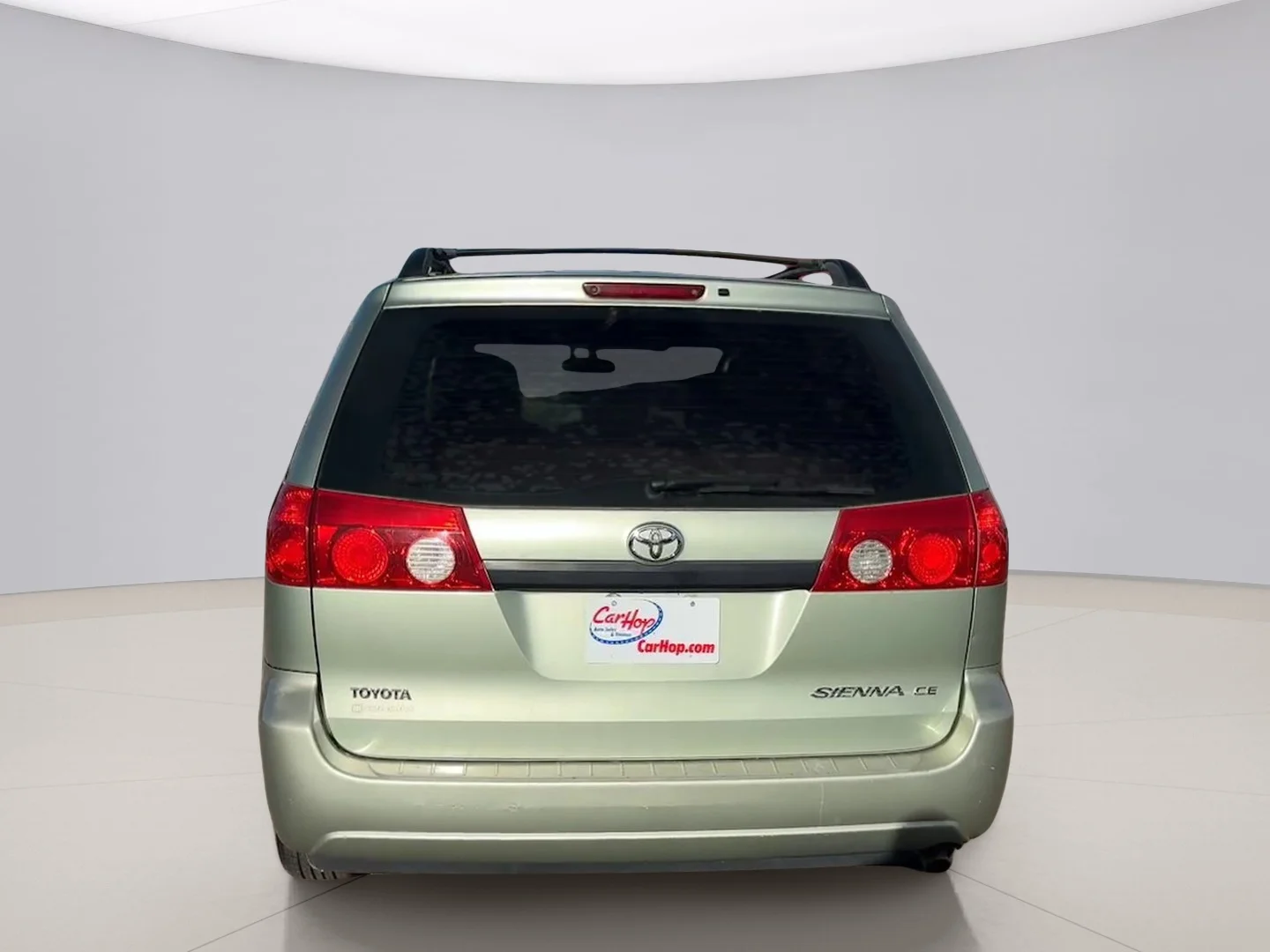 Used 2009 Green Toyota CE FWD image 4