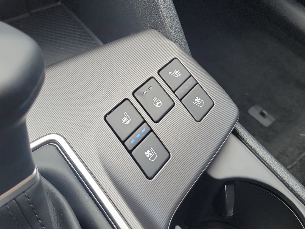 New 2026 Glacial White Pearl Kia SX Prestige image 36