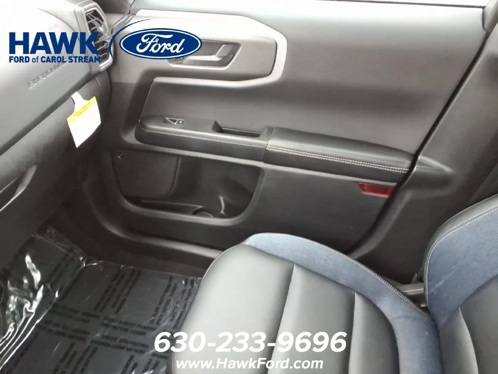 Used 2025 Gray Ford Outer Banks image 26