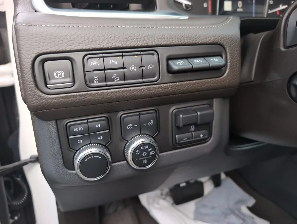 2021 GMC Yukon Denali - Photo 21