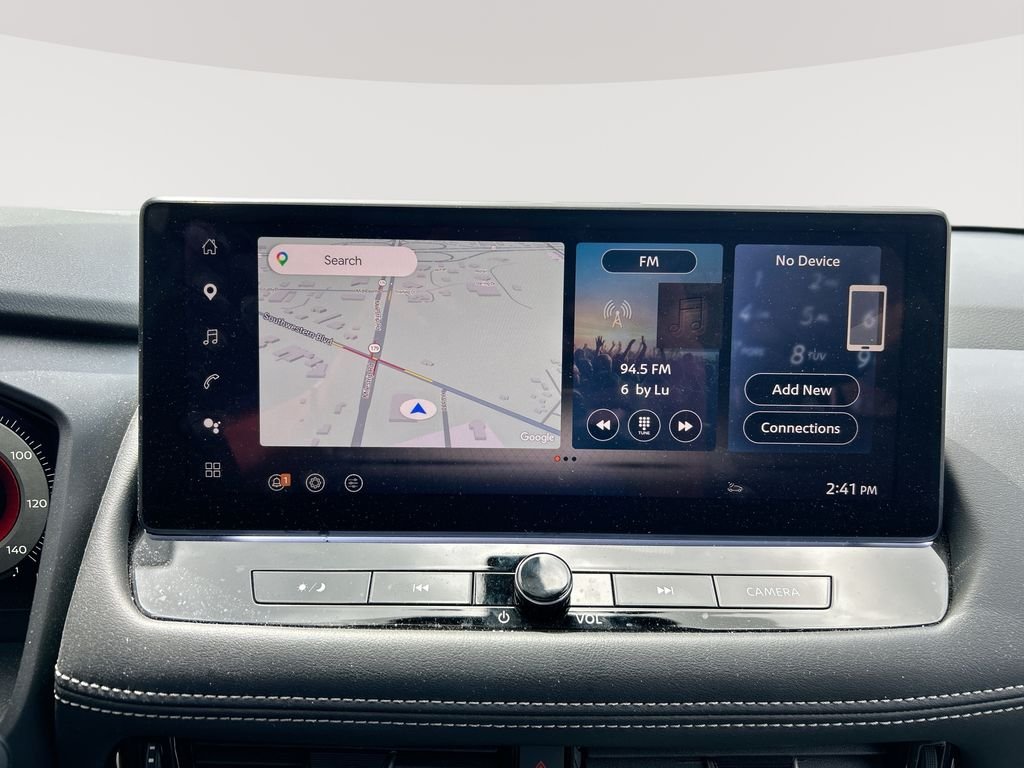 Used 2025 White Nissan Platinum image 17
