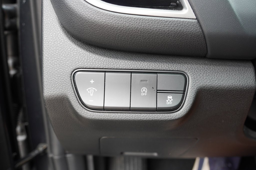 Used 2024 Gravity Gray Kia EX image 24