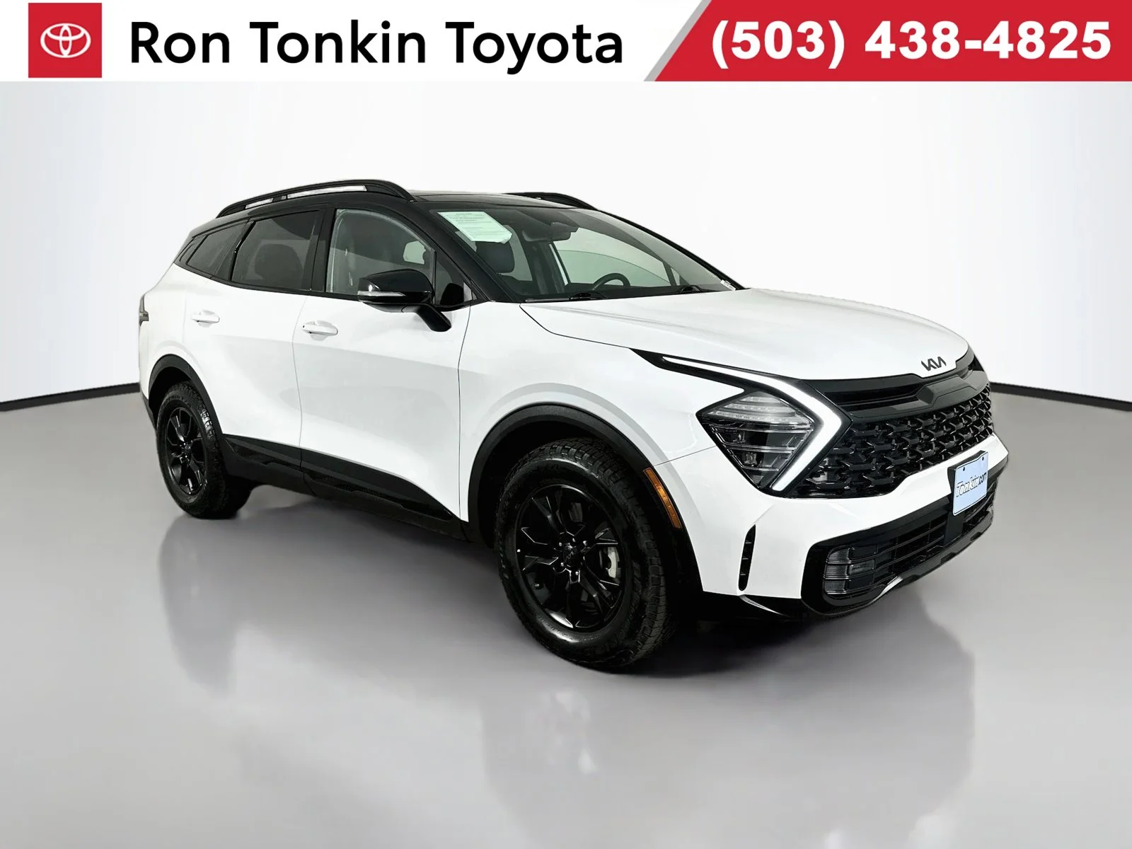 Used 2025 Glacier White Pearl/Ebony Black Roof Kia X-Pro image 1