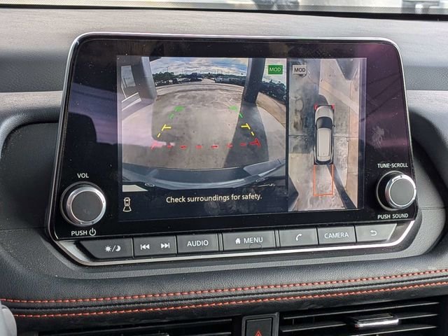 Used 2025 Gray Nissan Rock Creek image 19