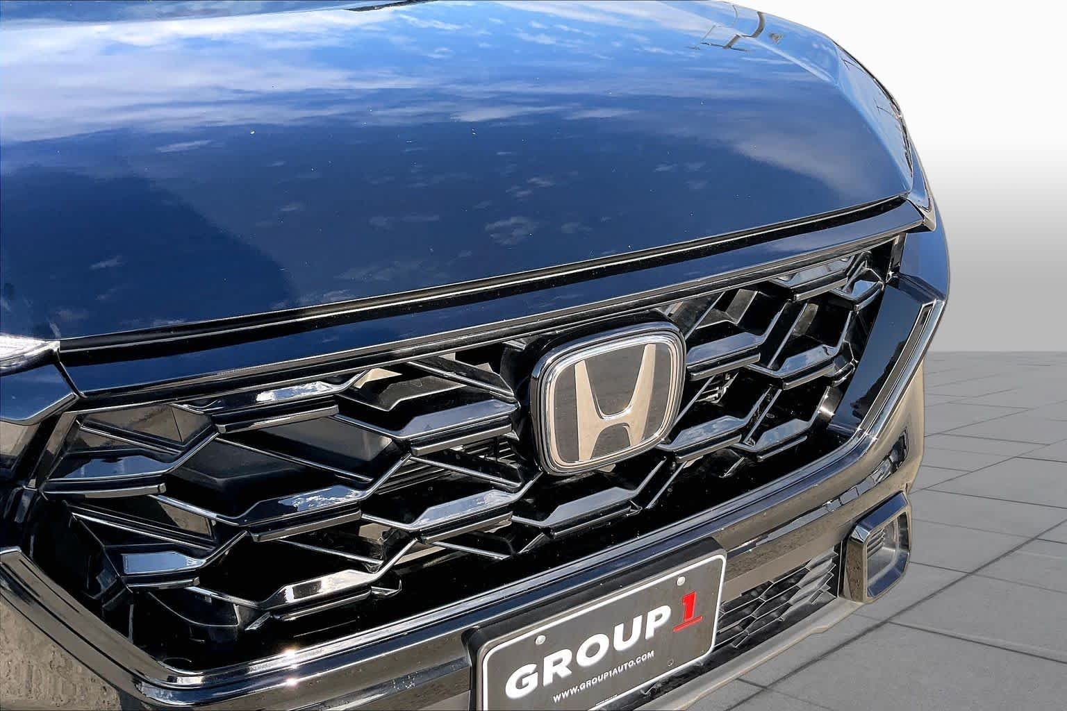Used 2025 Crystal Black Pearl Honda Sport image 30