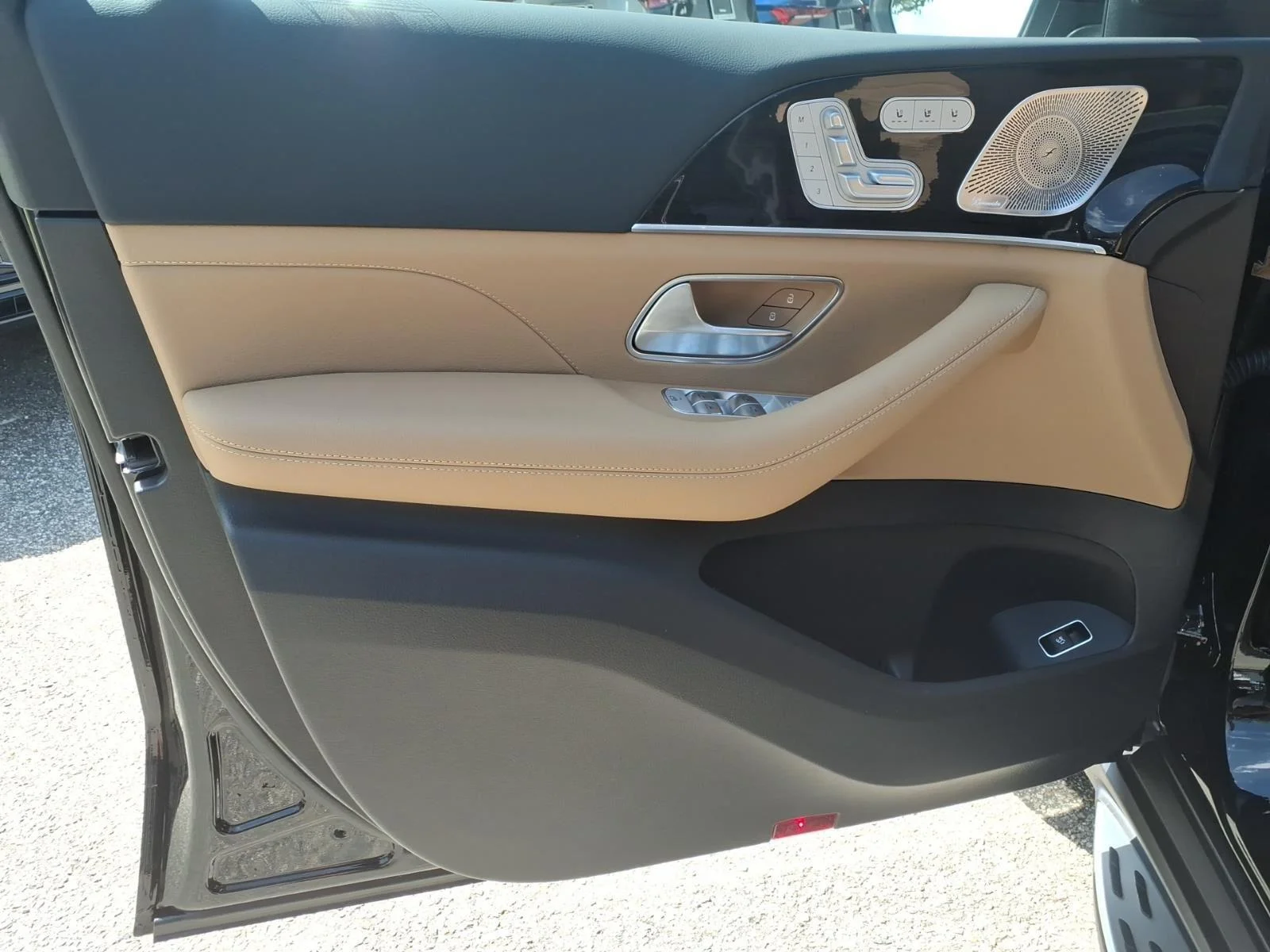 New 2026 BLACK Mercedes-Benz GLE 350 image 24