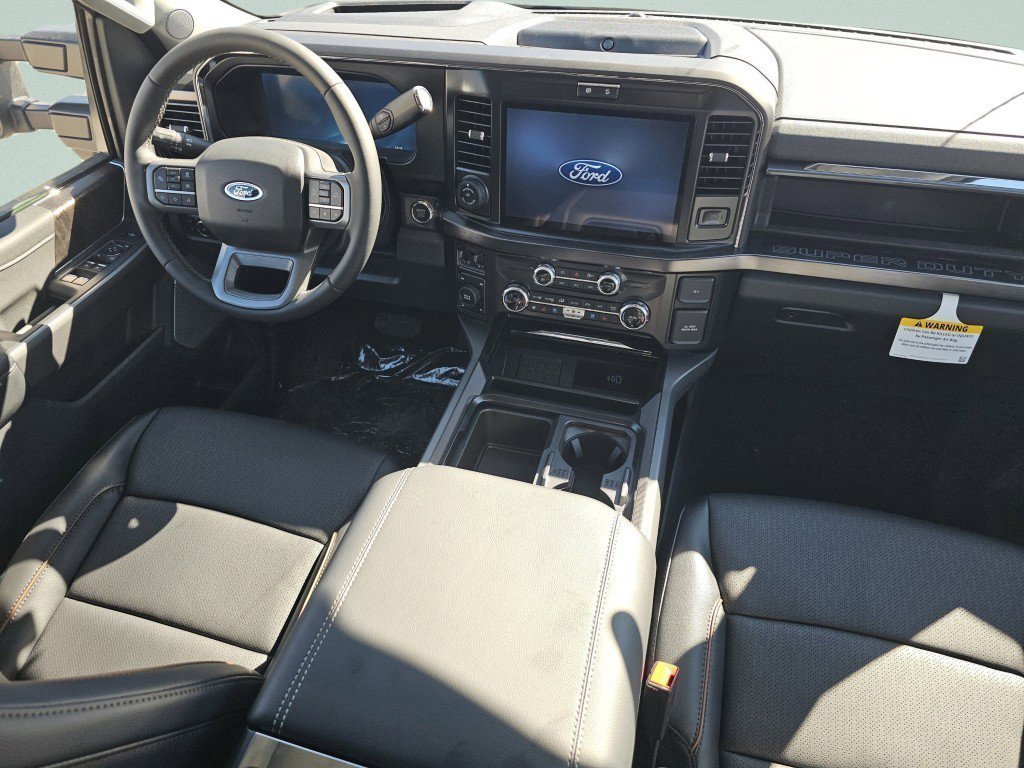 New 2026 Oxford White Ford LARIAT image 32