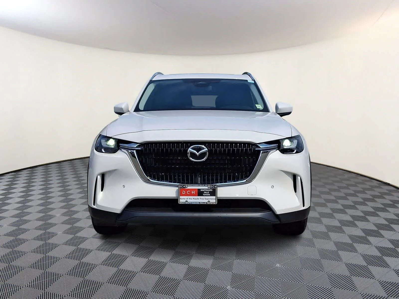 Used 2025 Rhodium White Premium Mazda Preferred Package image 3