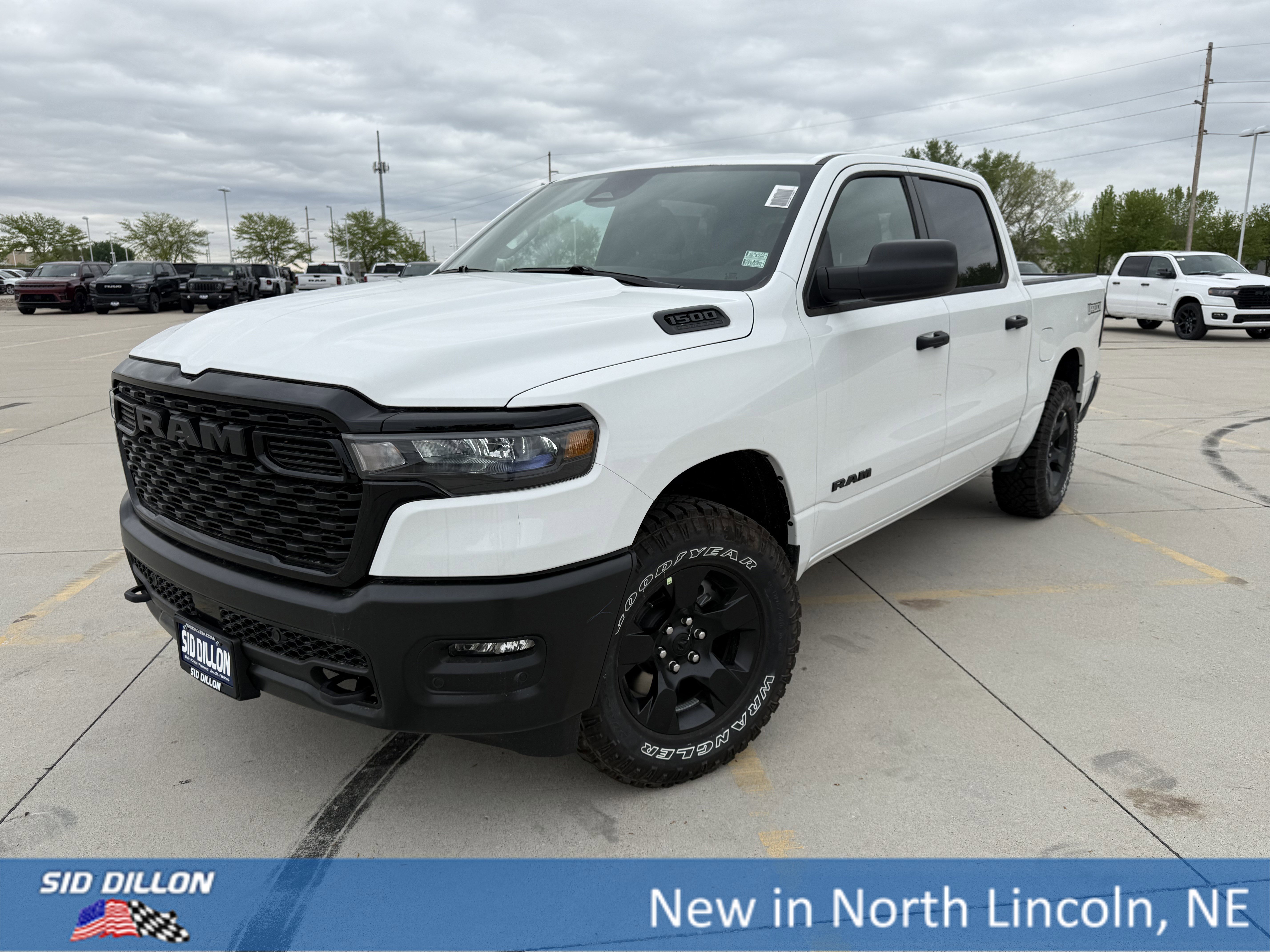 2026 RAM 1500 Warlock 4x4 Crew Cab 5'7's photo