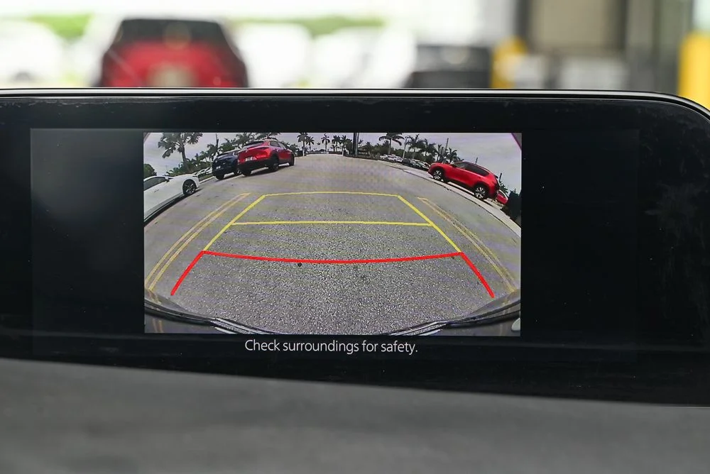 Used 2019 Blue Mazda Preferred image 24