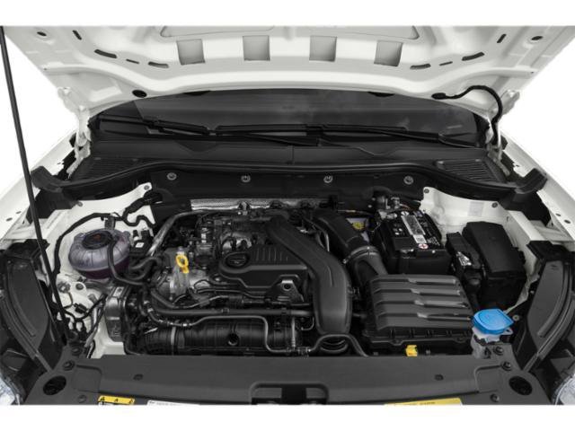 Used 2022 Pure White Volkswagen SE image 15